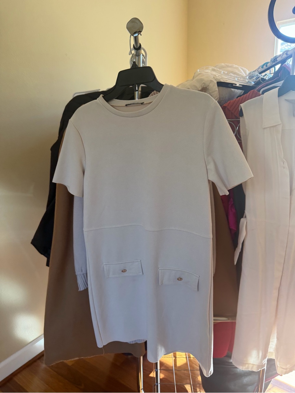 Zara Light Gray Short Sleeve Knit Tunic with Front Pockets